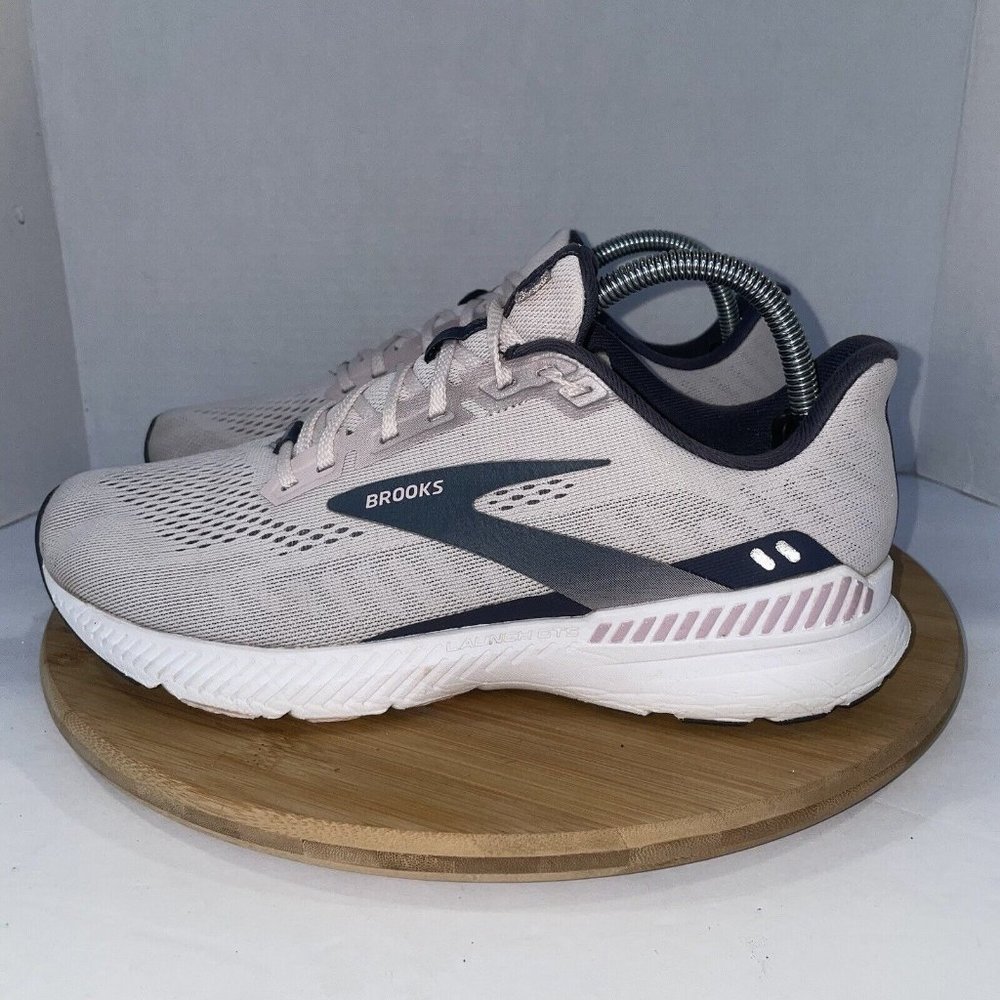 Brooks Women's Launch 8 Neutral Running Shoe Primrose Ombre Metallic Size 10